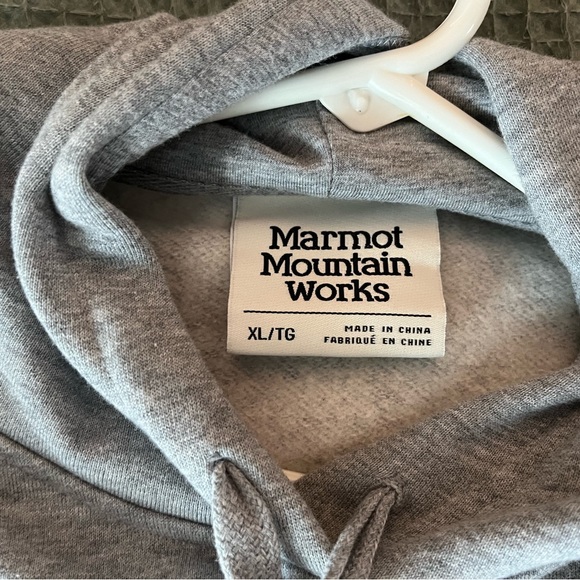 Marmot hoodie - Picture 3 of 3